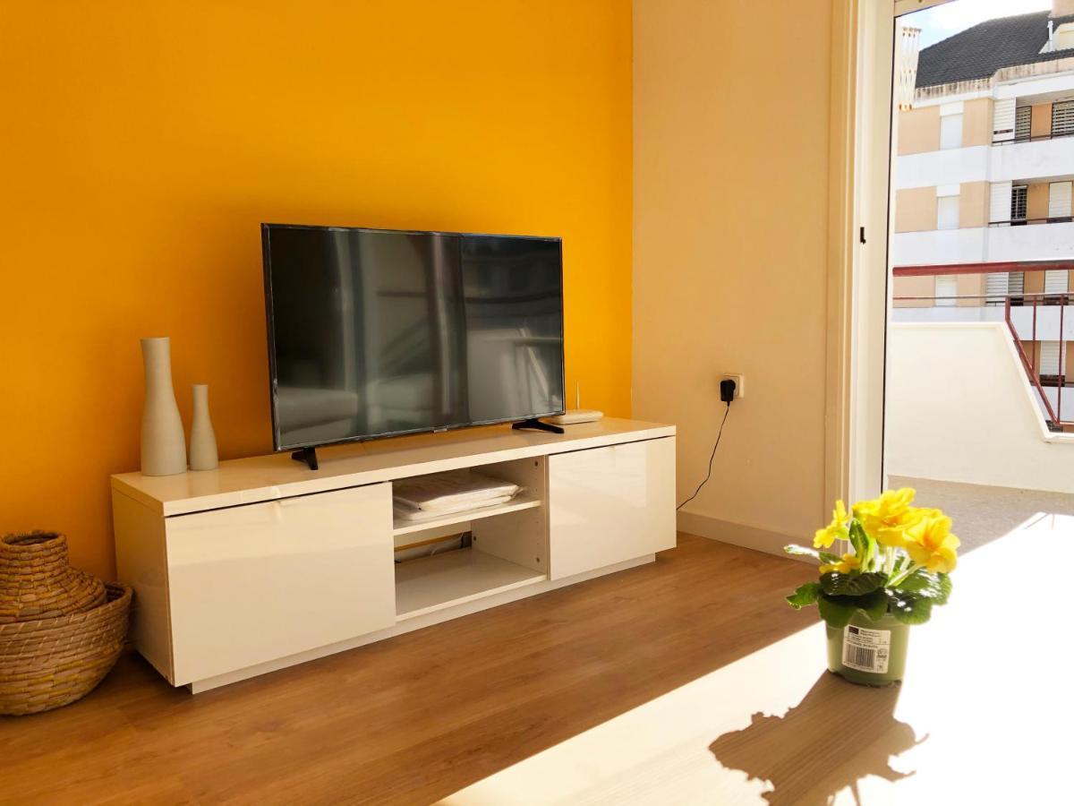 Lovely Seaside Apartment In Front Of Calafell Beach And Cunit Beach Segur de Calafell Exterior foto